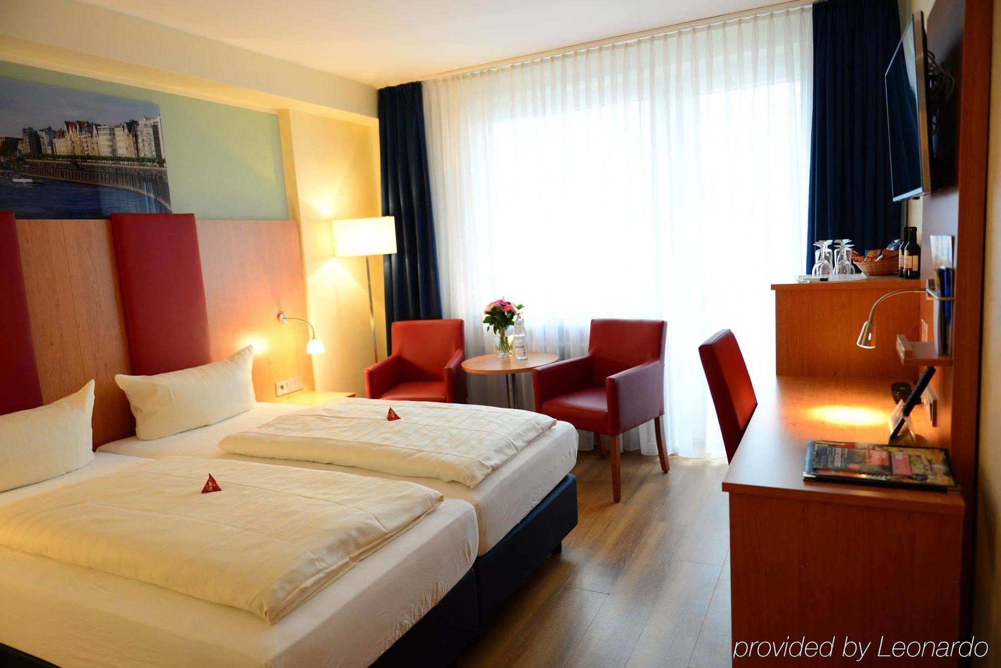 Hotel National Duesseldorf Экстерьер фото